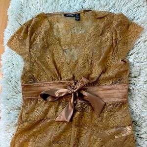 gold lace tie top (size small petite)